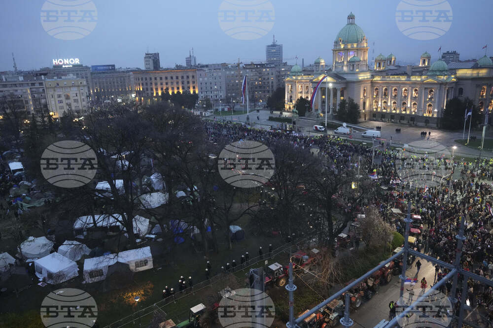 Трима контрапротестиращи в Белград са нападнати с лютив спрей, полицията арестува заподозреният нападател 