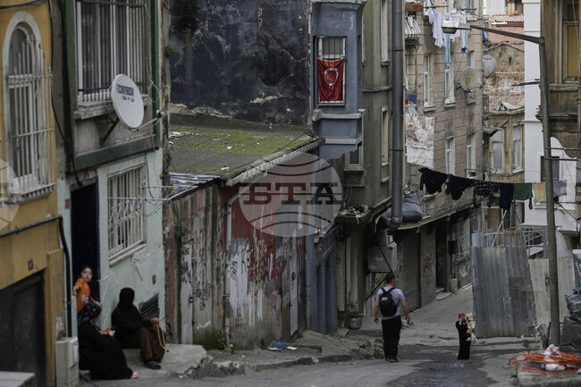 Повече от половината от домакинствата в Турция попадат в долната част на социално-икономическата скала на страната