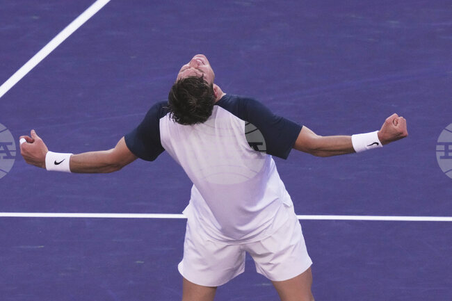 Карлос Алкарас се класира за втория кръг на турнира в Барселона