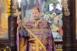 Хасково - храм „Св. св. Архангели Михаил и Гавраил" - литургия
