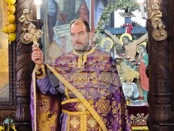 Хасково - храм „Св. св. Архангели Михаил и Гавраил" - литургия