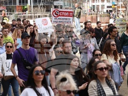 Протест срещу насилието над животни - шествие