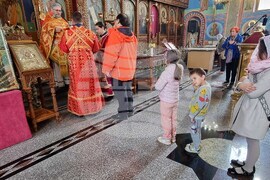 Шумен - църква „Свети Три Светители“ - отец Красимир - неделна служба