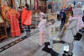 Шумен - църква „Свети Три Светители“ - отец Красимир - неделна служба