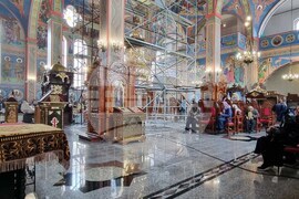 Шумен - църква „Свети Три Светители“ - неделна служба