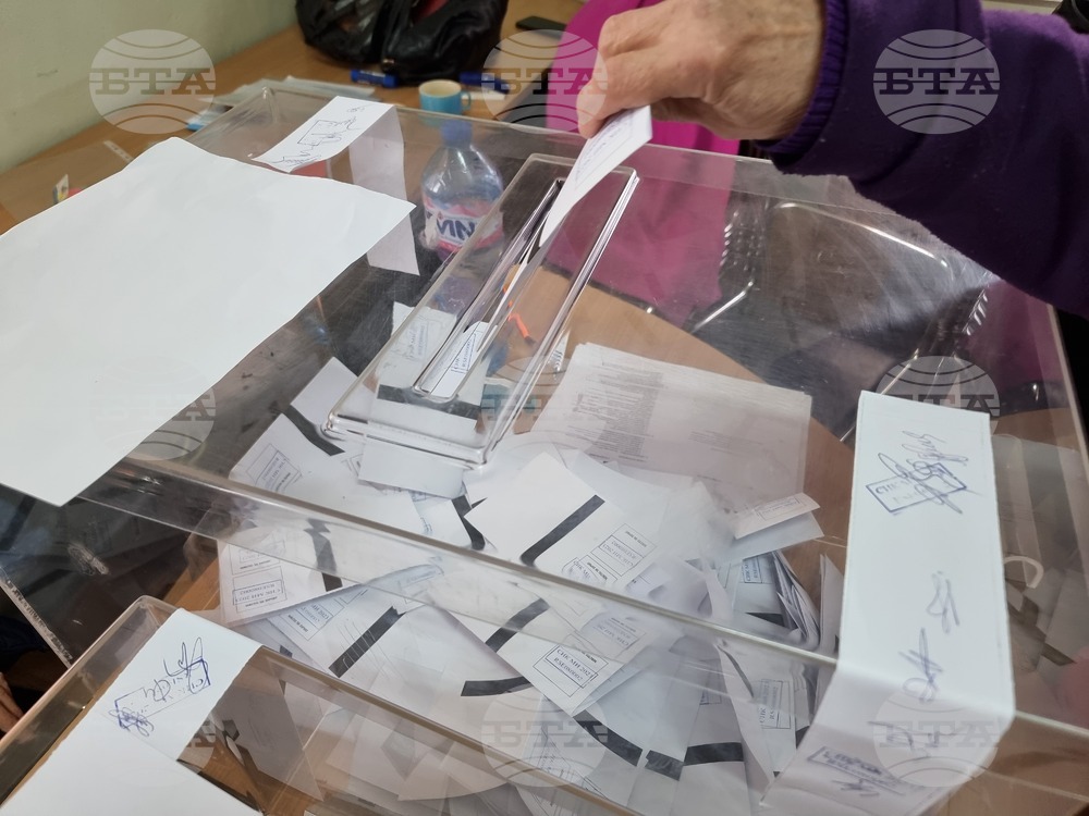 Избирателната активност в община Две могили, област Русе, към 10:00 часа е 12,63 %