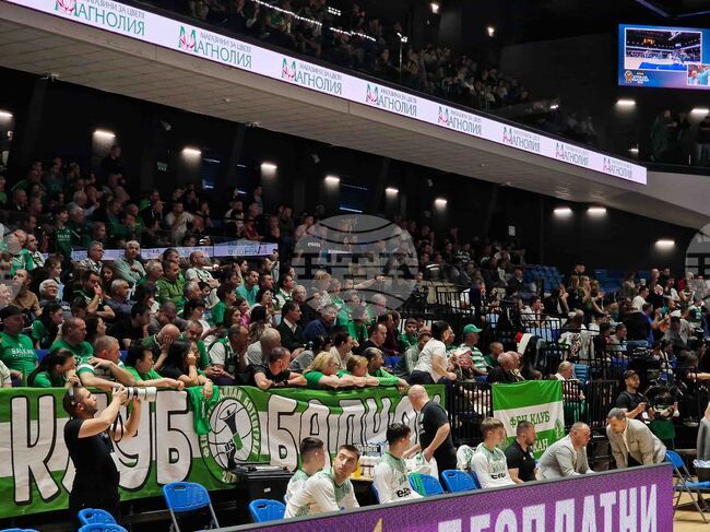 Феновете на баскетболния Балкан ще могат да гледат на видеострена в Ботевграв четвъртия мач с Черно море Тича