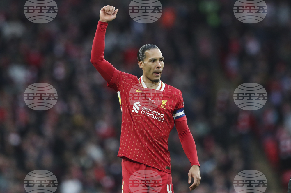 Нидерландецът Върджил ван Дайк ще подпише нов договор с Ливърпул до 2027 година