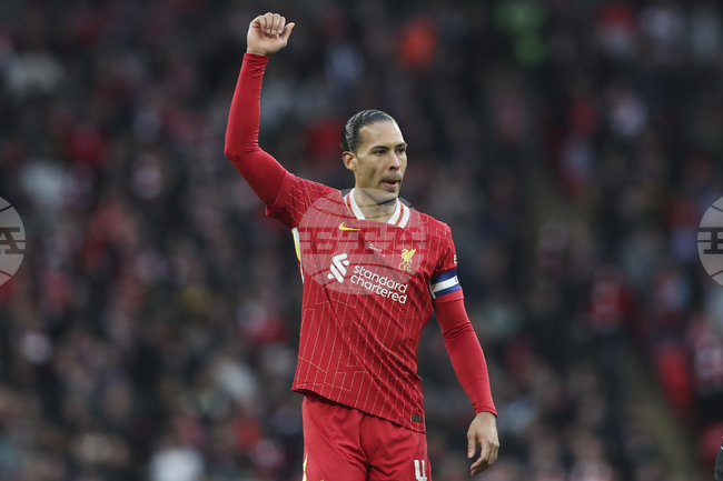 Нидерландецът Върджил ван Дайк ще подпише нов договор с Ливърпул до 2027 година