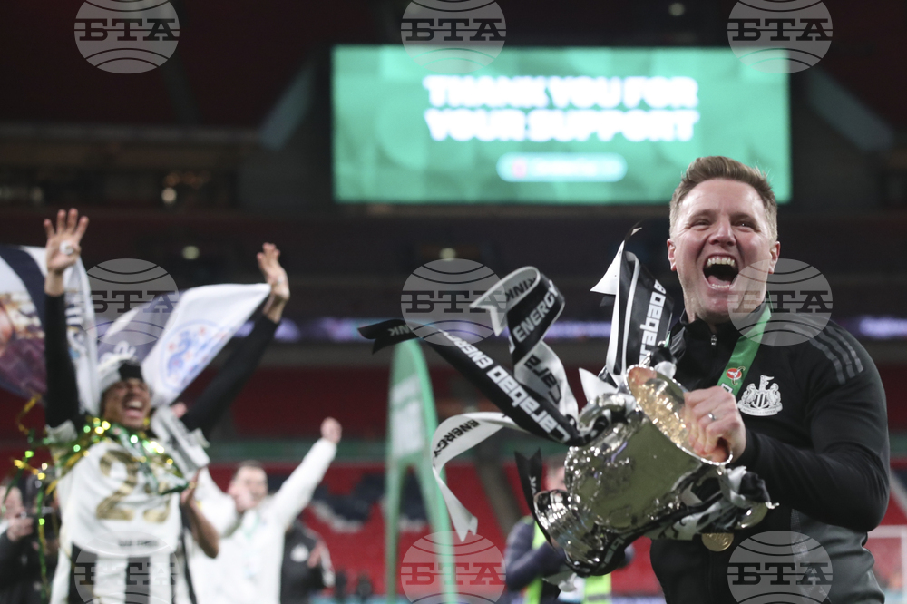 Притиснатият от контузии отбор на Нюкасъл се готви да победи Арсенал и Евертън и да се класира за Шампионската лига