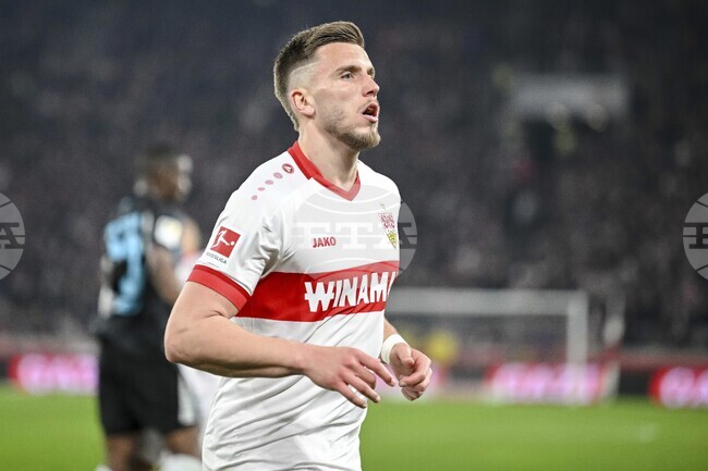 Нападателят Ермедин Демирович може да напусне Щутгарт през лятото