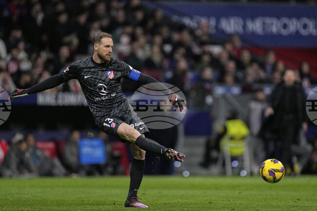 Капитанът на Атлетико Мадрид Ян Облак поднови тренировки