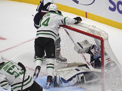 Stars Avalanche Hockey