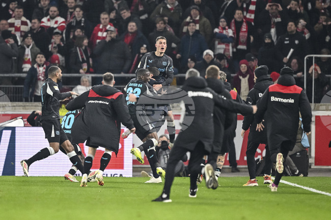 Байер Леверкузен преодоля сериозен пасив и надви Щутгарт след късна драма в мач от Бундеслигата