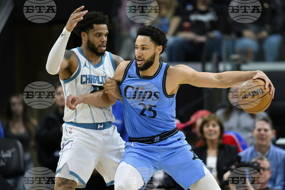 Hornets Clippers Basketball