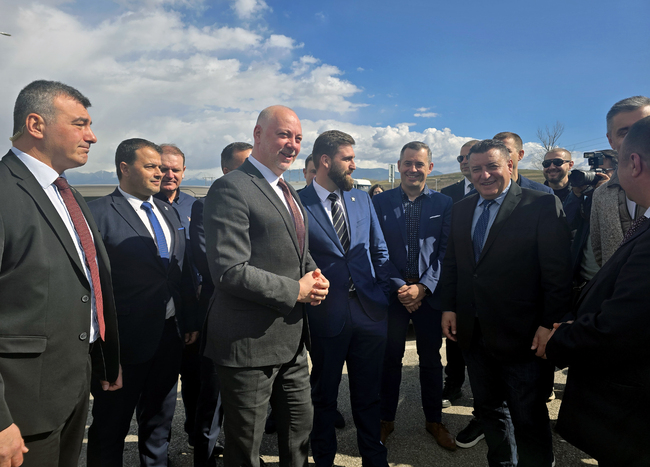 Трябва да направим всичко възможно с контролните механизми на държавата, за да гарантираме приходи, заяви премиерът Росен Желязков