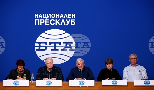 Работодателските организации подкрепят идеята за осигуряване на роботизирана рехабилитация, каза Григор Димитров, член на Българската стопанска камара