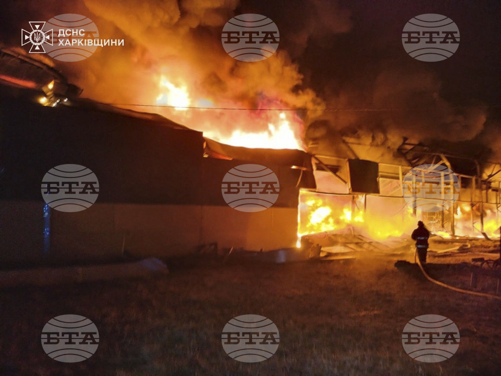 Най-малко трима убити при руски удар по предприятие в украинската Харковска област