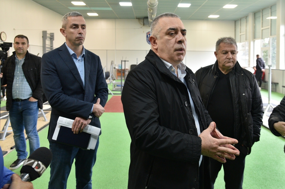 Община Сливен: Залата по вдигане на тежести „Норайр Нурикян“ – обновена, с по-добри условия за трениране