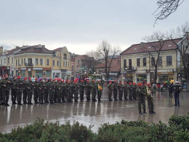 ОА Шумен: В Шумен беше отбелязана 80-годишнината от Дравската епопея