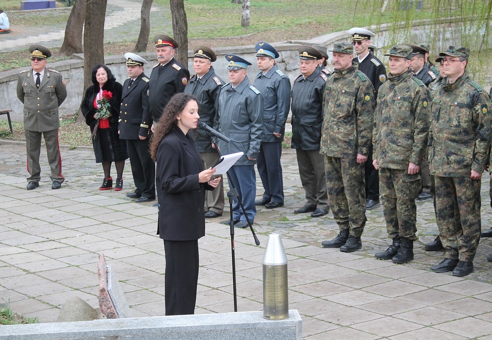 Военна академия се прекланя пред самопожертвователността на полковник Борис Дрангов