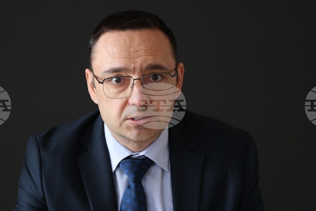 Извършваме постоянен контрол на обществените обекти, предполагащи струпване на хора, каза главен комисар Александър Джартов