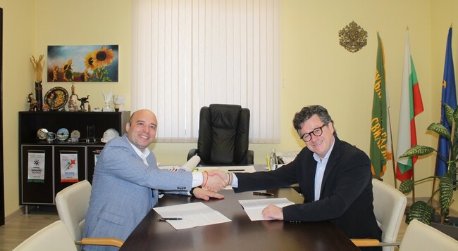 Кметовете на Свиленград и гръцката община Орестиада подписаха договор по съвместен проект за реакция при бедствия и пожари