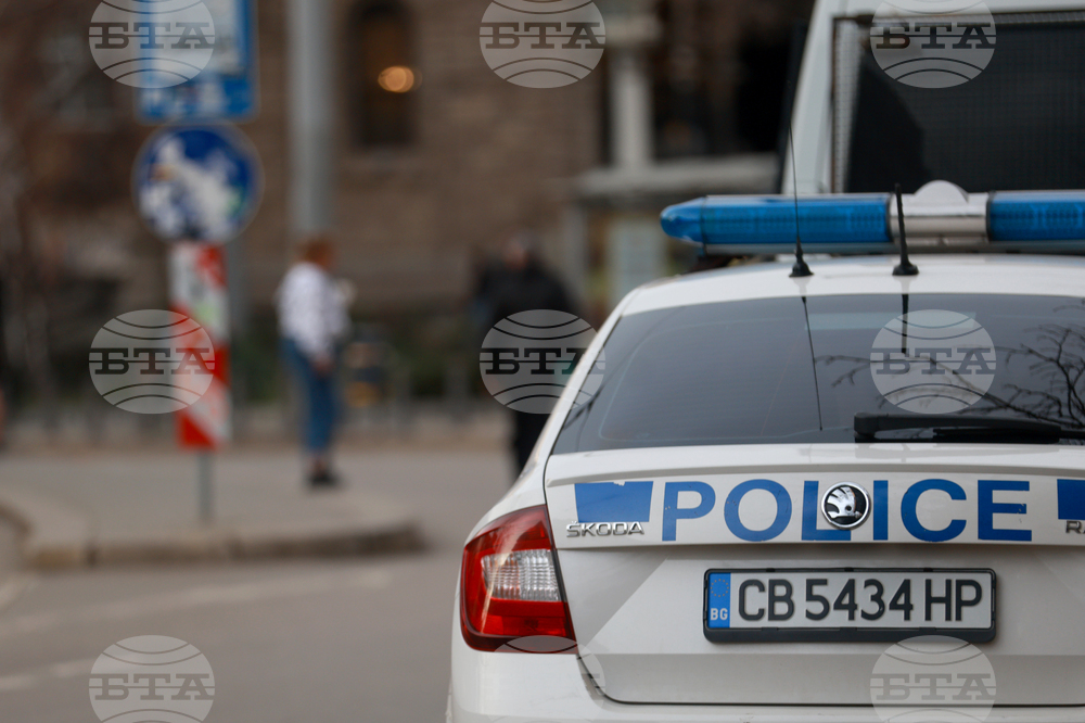 Двама души са пострадали при катастрофа между мотори в столичния кв. „Суходол“