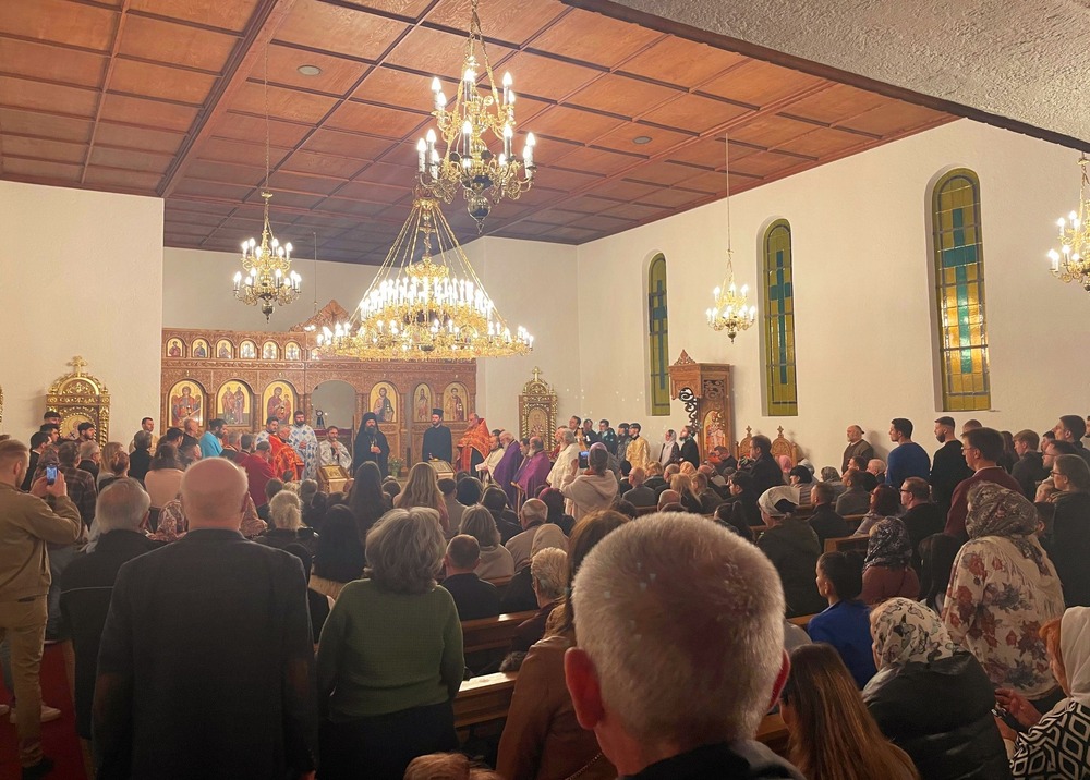 Една година от освещаването на Българската православна църква „Св. св. Кирил и Методий и св. Бонифаций“ бе отбелязана в Щутгарт 