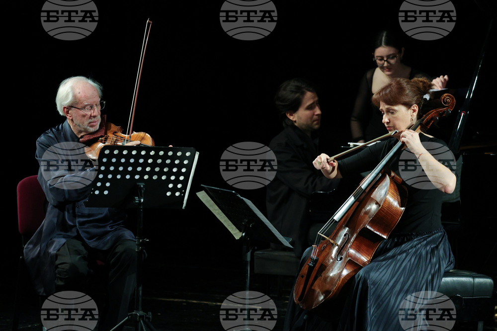 Русе - Мартенски музикални дни - Гидон Кремер трио