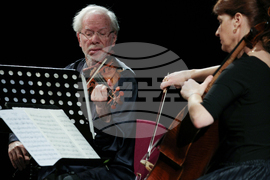 Русе - Мартенски музикални дни - Гидон Кремер трио