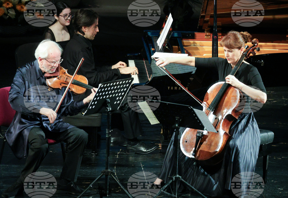 Русе - Мартенски музикални дни - Гидон Кремер трио