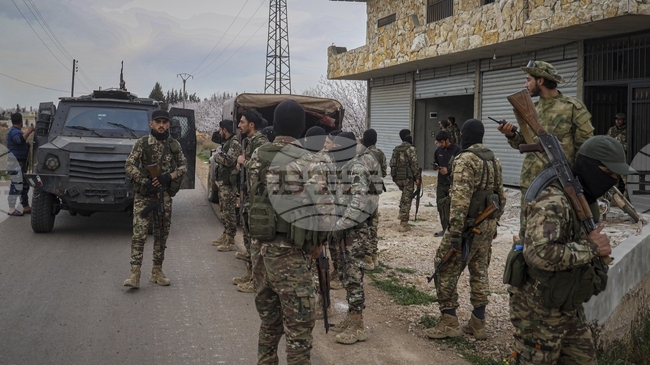 Сирийското министерство на отбраната съобщи, че засилва защитата по границата с Ливан