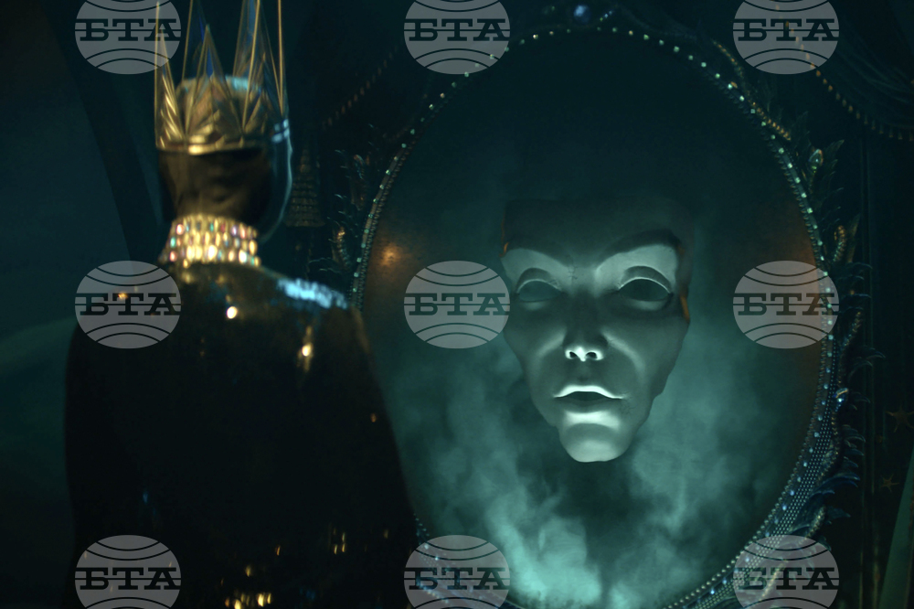 Film Review - Snow White
