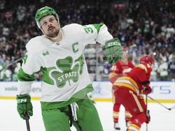 Flames Maple Leafs Hockey