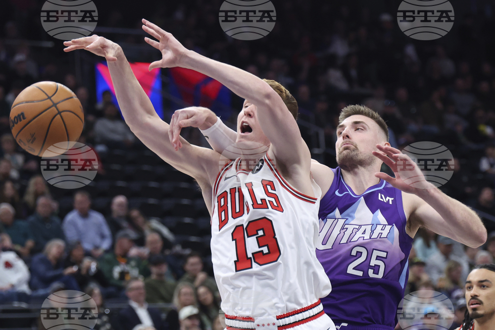 Bulls Jazz Basketball