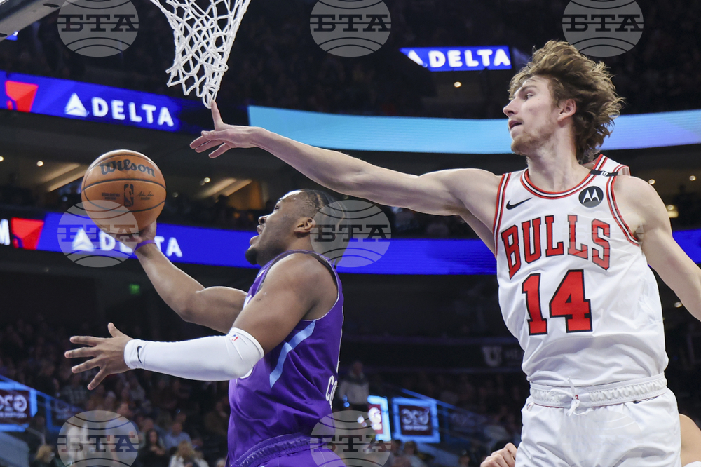 Bulls Jazz Basketball