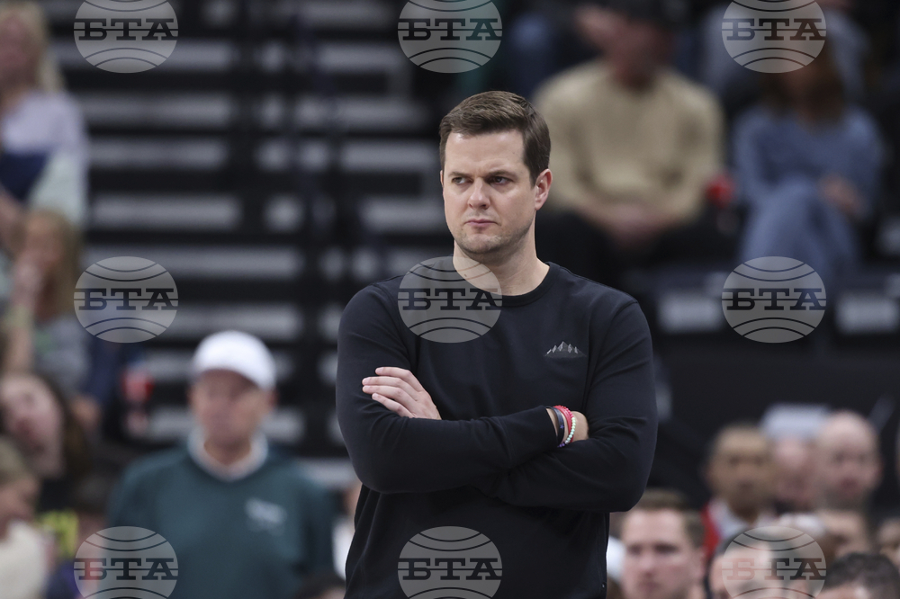 Bulls Jazz Basketball