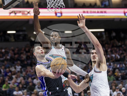 Grizzlies Kings Basketball