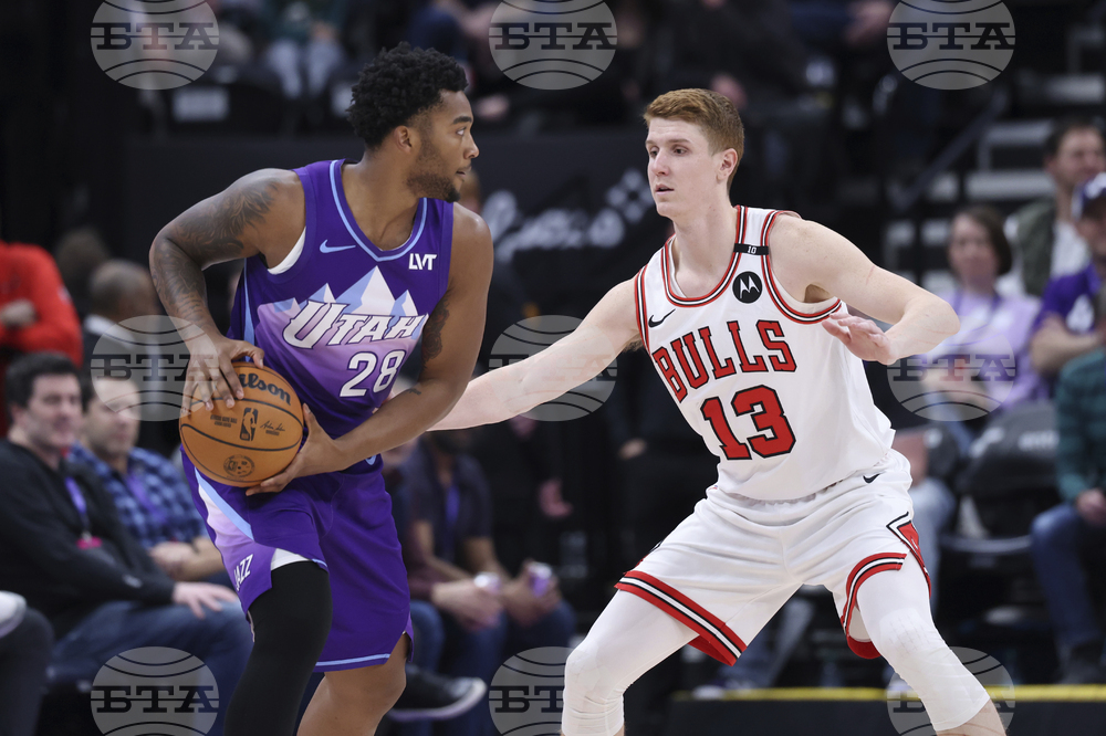 Bulls Jazz Basketball