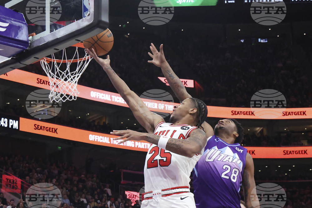 Bulls Jazz Basketball