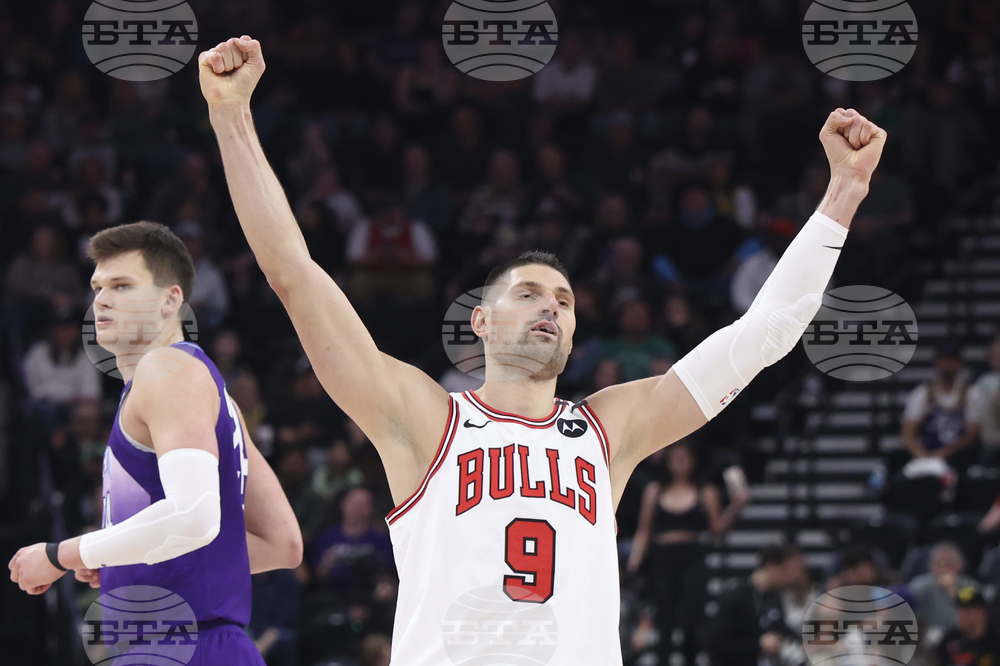 Bulls Jazz Basketball