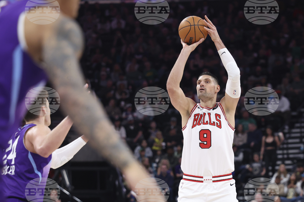 Bulls Jazz Basketball