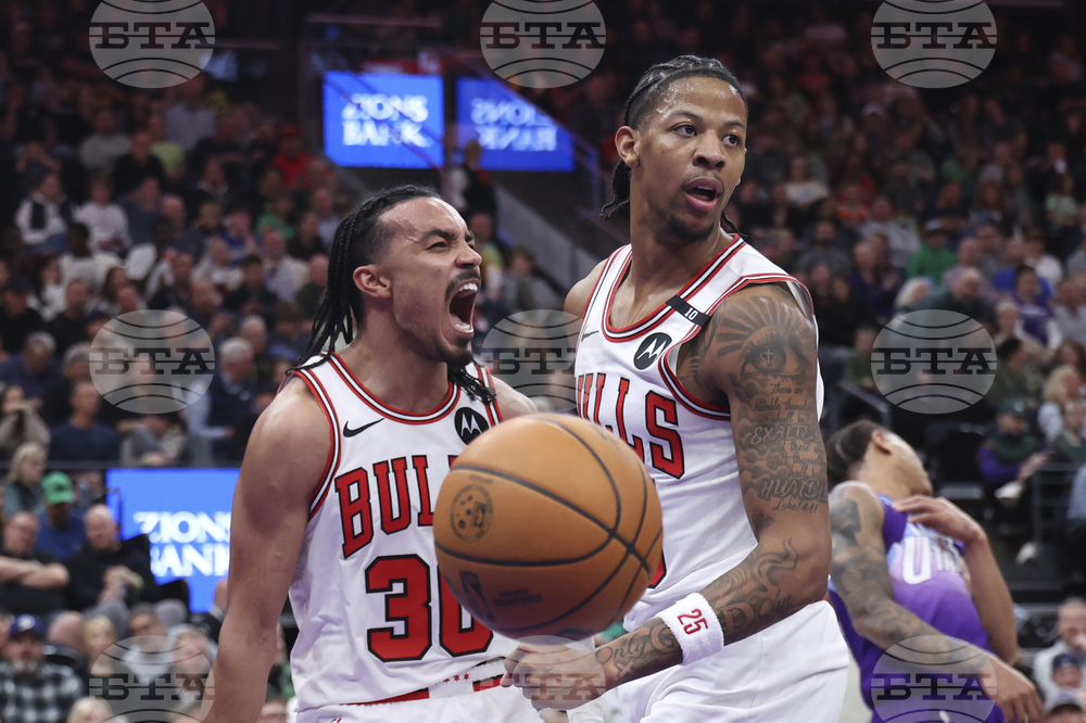 Bulls Jazz Basketball