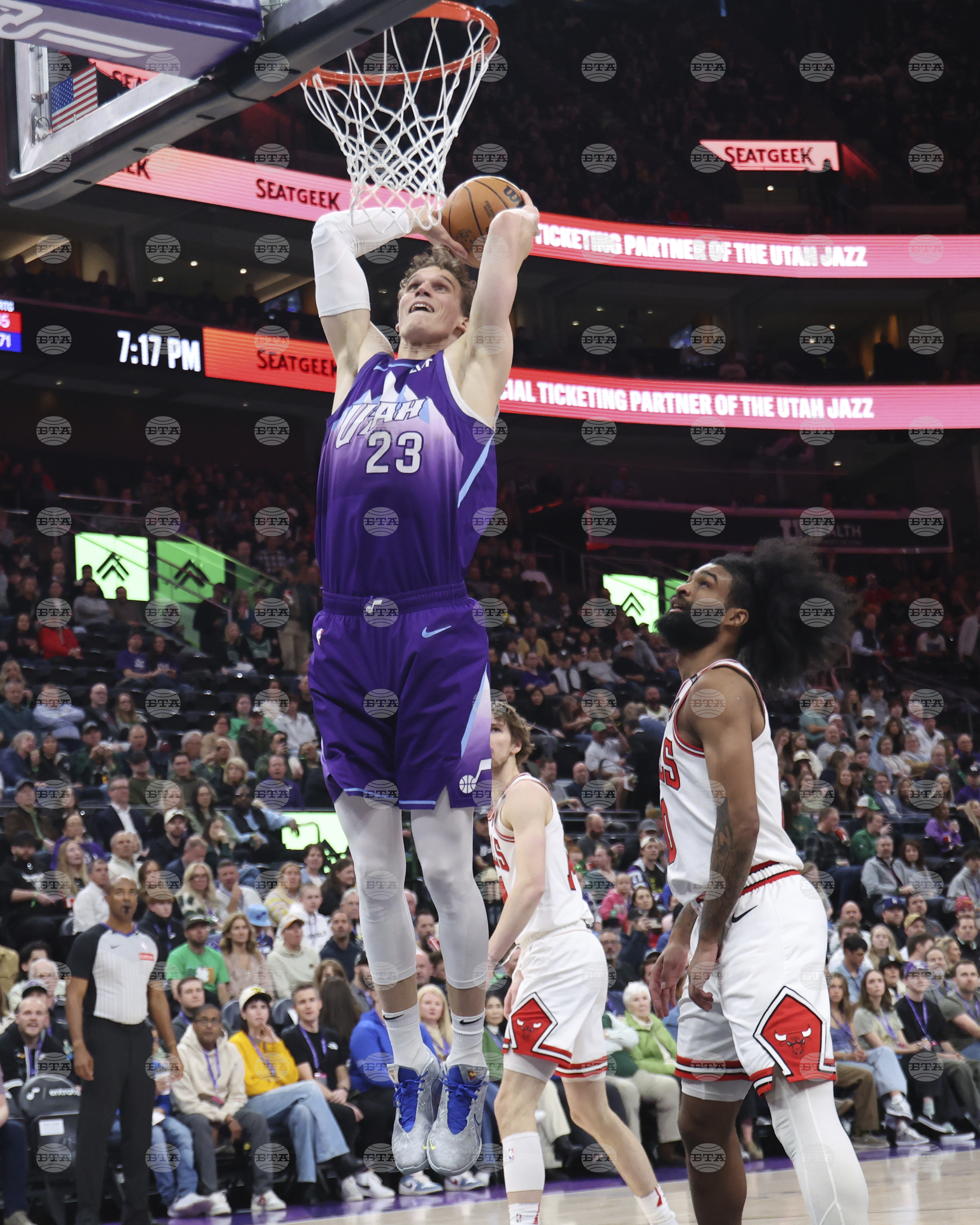 Bulls Jazz Basketball