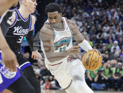 Grizzlies Kings Basketball