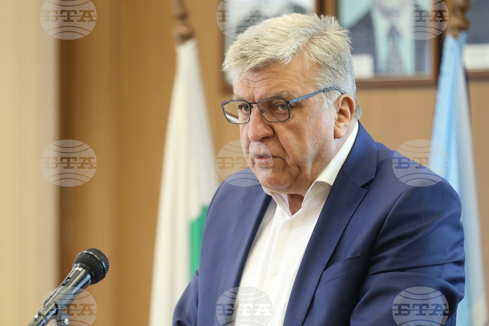 Environment Minister: Adaptation to Climate Change Requires Research to Be Prioritized 