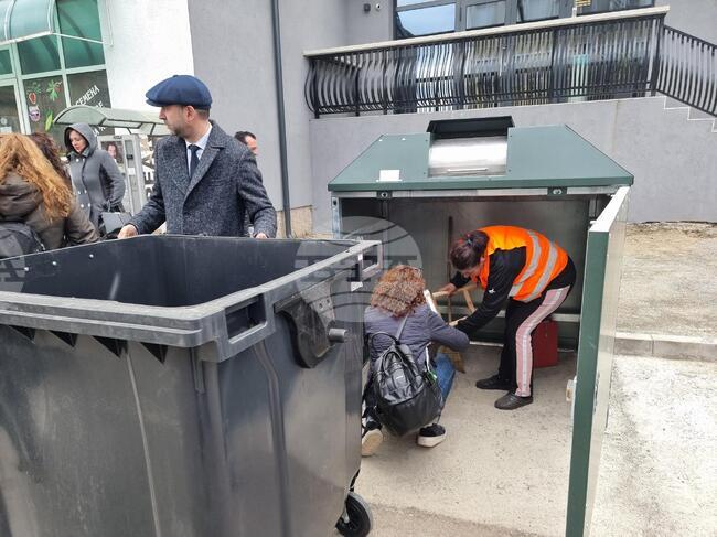 Надстройка върху съдове за смет, която да подобри системата за отчитане на таксата за битови отпадъци, беше представена в Кюстендил