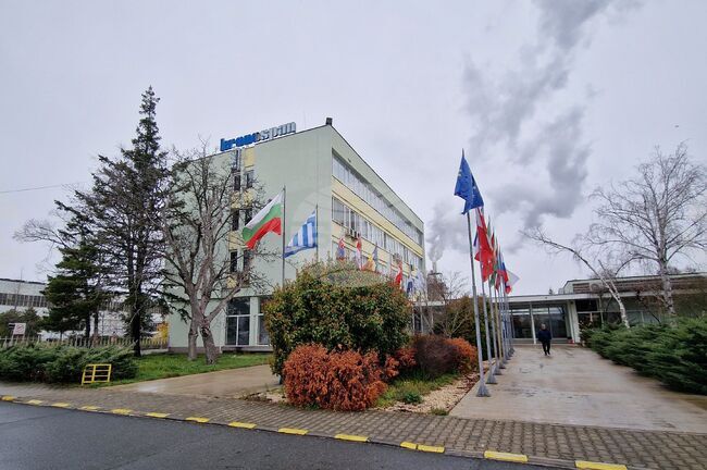 Бургас - "Кроношпан България" ЕООД - производствена база - посещение