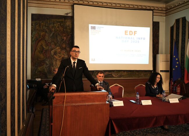 Министър Дилов: В рамките на европейските инициативи българската отбранителна индустрия има възможност да заеме стратегическо място 